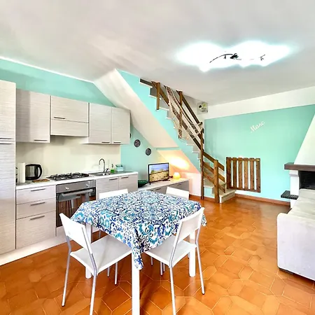 Holiday home Villino Marechiaro - A Due Passi Dal Mare *